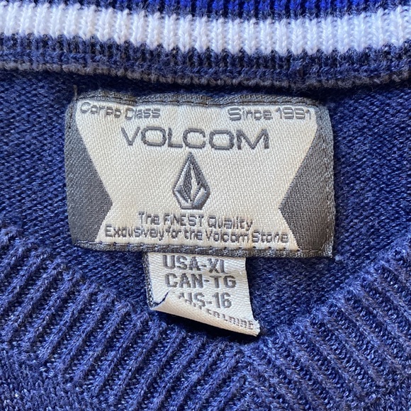 Volcom - Picture 2 of 5